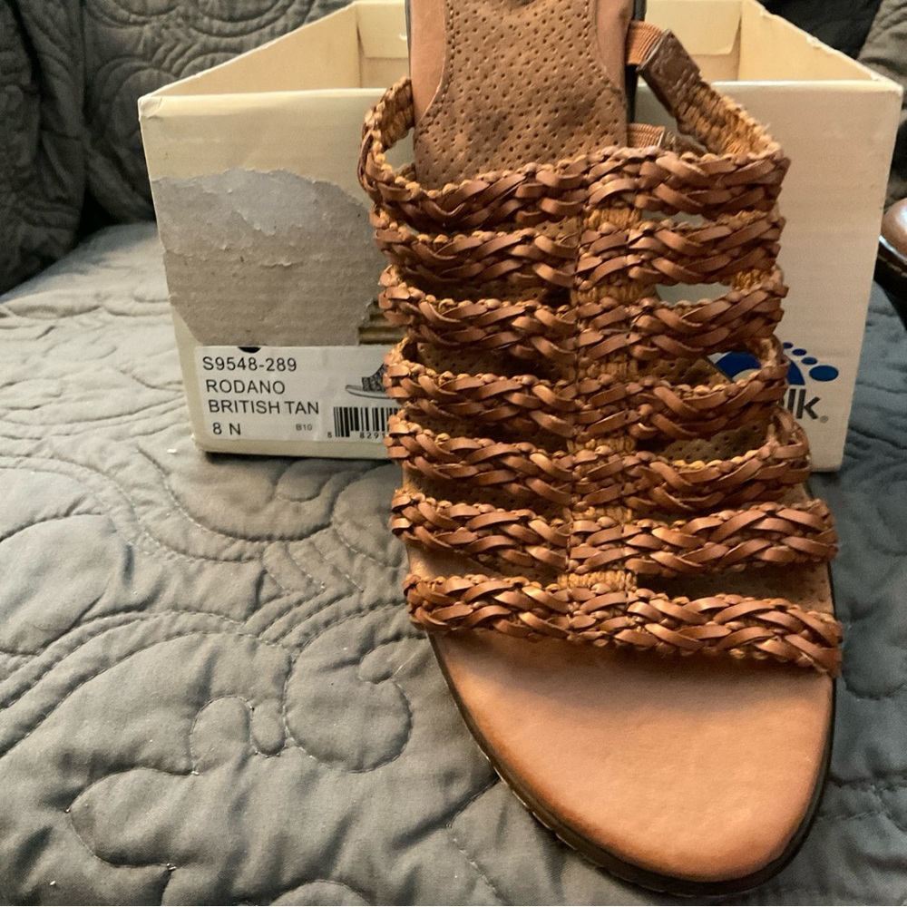 SoftWalk Women's Shoes Sandals Heels Slip-Ons Woven Leather Sz 8 N